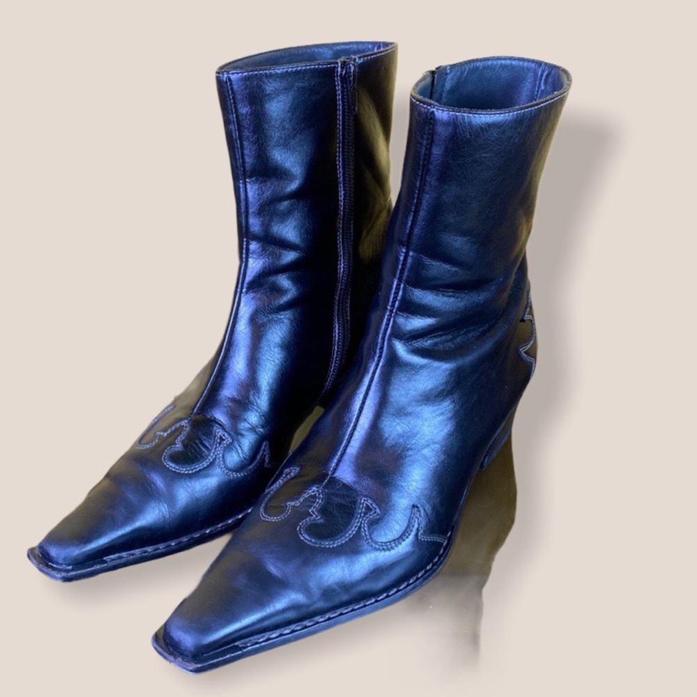 RARE vintage Paul Green Short Cowboy Boots